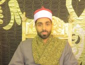 استمع إلى تلاوة شهر رمضان.. صوت يجذبك من الوهلة الأولى إلى حالة روحانية