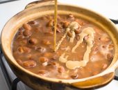 سحور 17 رمضان.. طريقة عمل الفول بالطحينة