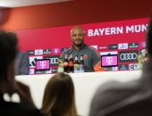كومباني: نوير جاهز لقيادة البايرن ضد جلادباخ وكين لن يكون ضمن القائمة