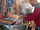 لحوم وكفتة وعصائر.. إعداد 2000 وجبة لإفطار جماعي بكفر الشيخ.. مباشر