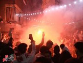 ألعاب نارية تُضيء سماء مائدة إفطار إمبابة.. فرحة كبيرة تجمع العيلة.. صور 