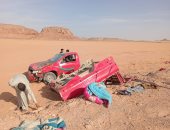 مصرع شخصين وإصابة 13 فى حادث انقلاب سيارة بطريق أبوسمبل