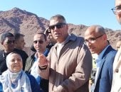 محافظ جنوب سيناء يتفقد الغابة الشجرية على مساحة 50 فدانا بدهب.. فيديو وصور