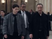 فرصة أخيرة الحلقة 8.. محمود حافظ يبلغ طارف لطفى بتهريب التوك توك بسبب الكاميرات