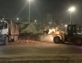 محافظة الجيزة ترفع 1900 طن مخلفات من نفق المنشية فى الهرم