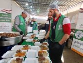 مؤسسة نبيل الكاتب الخيرية تواصل توزيع الوجبات وكراتين رمضان بالبحيرة