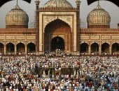 من معارك البيض إلى دق الطبول.. كيف يحتفل المسلمون بعيد الفطر حول العالم؟
