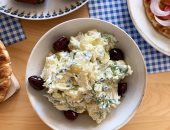 سحور 22 رمضان.. طريقة عمل سلطة بطاطس بالزبادى