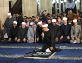 فى أولى الليالى الوترية من رمضان.. الآلاف يؤدون صلاتى العشاء والتراويح بالجامع الأزهر.. صور 