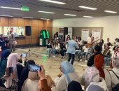 من رحلة عادية إلى حفلة موسيقية.. وزارة الثقافة تفاجئ ركاب قطار العاصمة
