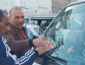 لصق استيكرات بأجرة المواصلات لكل الخطوط بمحافظة الدقهلية