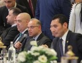 عاصم الجزار: المنطقة تمر بمرحلة شديدة الحساسية والحلول السياسية السبيل الوحيد لاحتواء التصعيد