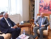 وزير العمل: بحث سبل تدريب طلاب وخريجى كليات الهندسة فى شركة للصناعات البتروكيماوية