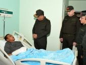 الفريق أشرف سالم زاهر يزور مصابين بمجمع الجلاء الطبى للقوات المسلحة