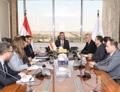 وزير التموين يتابع تنفيذ مشروع توطين صناعة صوامع تخزين الحبوب فى مصر