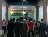 تقبل الله.. صلاة التراويح في الليلة الـ 22 من مسجد بأسوان.. فيديو