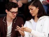 خاتم جديد يثير الجدل.. هل تزوجت زندايا سرًا من توم هولاند؟