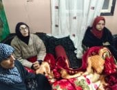 والدة طفل العاشر المقتول: المتهم تربطنا به صلة قرابة وكان يبحث معنا عن ابنى