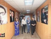 إياد نصار فى جولة داخل مؤسسة اليوم السابع ويشيد بقطاعاتها المختلفة