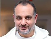 المخرج تامر محسن يكشف عن تعريفه للحبيب ويكرم والديه الراحلين بـ"مع الحبايب"