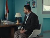 أحمد رزق يسعى لعودة حمزة إلى المدرسة في الحلقة التاسعة من اللون الأزرق