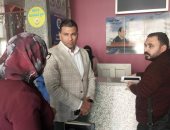 نائب محافظ السويس يتابع العمل بالمركز التكنولوجى لخدمة المواطنين بحى فيصل