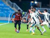 الاتحاد يتلقى هزيمة مفاجئة أمام الرياض فى الدورى السعودى.. فيديو