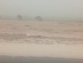 عاصفة ترابية تضرب محافظة قنا ورفع درجة الاستعداد.. فيديو