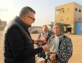 أجمل ناس.. عمرو الليثي يرسم البسمة على وجوه بسطاء بـ 10 آلاف جنيه