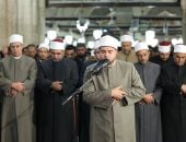 أئمة الجامع الأزهر يحيون صلاة التراويح في الليلة الخامسة والعشرين من رمضان