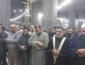 دعاء يهز القلوب.. صلاح الجمل في صلاة التراويح من ساحة المسجد الكبير بدمياط.. فيديو وصور