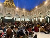 إفطار 5 آلاف طالب بصحن الجامع الأزهر فى اليوم الـ25 من شهر رمضان.. صور 
