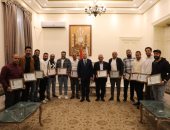 ​محافظ القاهرة يكرم منظمى "إفطار المطرية": قدمتم نموذجاً عالمياً للأمن والأمان في مصر