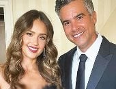 انفصال جيسيكا ألبا وزوجها كاش وارن بتسوية مدروسة