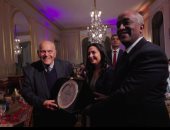 النادي الدبلوماسي بوزارة الخارجية يكرم مؤسسات خيرية مصرية رائدة