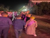 التيجان على رؤوسهم.. أنوار وزفة وفرحة لأطفال القرآن فى بنى عبيد بالدقهلية.. فيديو