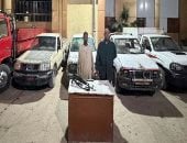 سلاح وآلاف اللترات.. الأمن يحبط بيع 7 طن وقود لـ"عصابات الذهب" بكوم أمبو