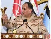 الفريق أشرف سالم زاهر يلتقى مقاتلى الجيش الثالث الميدانى وقوات شرق القناة