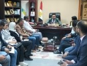 وكيل صحة سوهاج يبحث خطة التأمين الطبي فى عيد الفطر المبارك