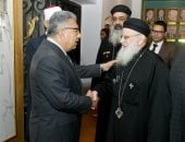 محافظ الدقهلية يستقبل وفد الكنيسة للتهنئة بعيد الفطر
