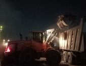 محافظة الجيزة ترفع 1400 طن مخلفات بشارع المصرف ورشاح أبو بصل ببولاق والهرم