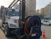 انتشار معدات شفط المياه بالجيزة لمواجهة التقلبات الجوية.. صور