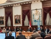 ​محافظ القاهرة يوجه بتكثيف الرقابة على الأسواق والمواقف استعداداً لعيد الفطر