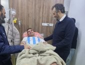 ممدوح عيد يطمئن على محمد حمدي بعد واقعة بلع اللسان.. وحالة اللاعب مستقرة