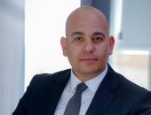 طب السوشيال ميديا.. حين يتحول «اللايك» إلى وصفة علاج