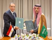 مصر والسعودية توقعان اتفاقية لإعفاء تأشيرات الإقامة القصيرة لحاملي الجوازات الدبلوماسية والخاصة