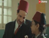 مسلسل النص التانى الحلقة 15.. النص يسخدم تصوير فيلم كوميدى للتسلل إلى الميناء وإنقاذه من الألغام.. ويواجه مؤامرات نادية وسامى.. ويعلّم الطفل منصور الحقيقة التاريخية