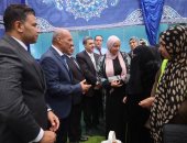 محافظ السويس يهنئ المقيمين بدار الأمل للمسنين بمناسبة عيد الفطر المبارك