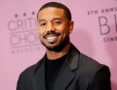 قصة ملهمة عن مايكل بي جوردان قبل النجومية يرويها آدم ميلتشور.. ما هي؟