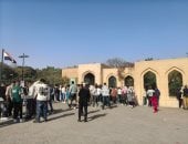 حديقة الأزهر تفتح أبوابها لاستقبال الزائرين للاحتفال بالعيد وزحام فى أول ساعة